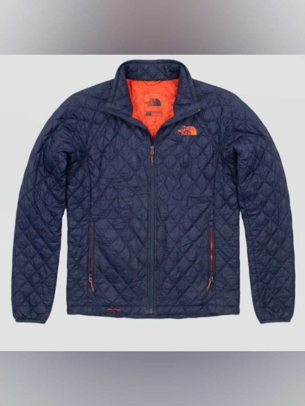 The North Face Womens Small Navy Blue Thermobal Quilted Puffer Jacket.